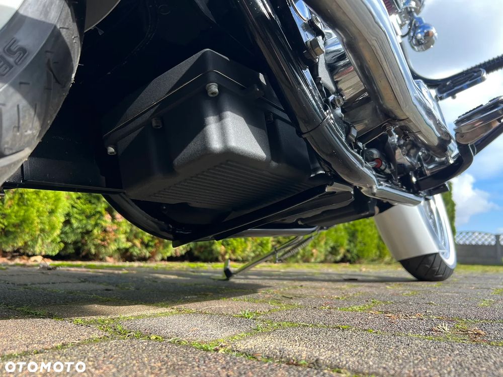 Harley-Davidson Touring Road King - 25