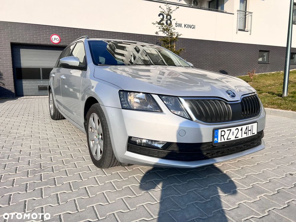 Skoda Octavia - 1