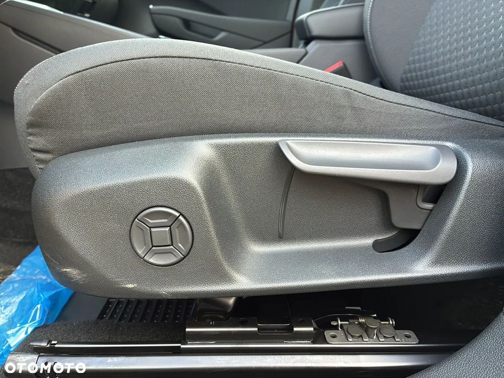 Volkswagen T-Roc - 26