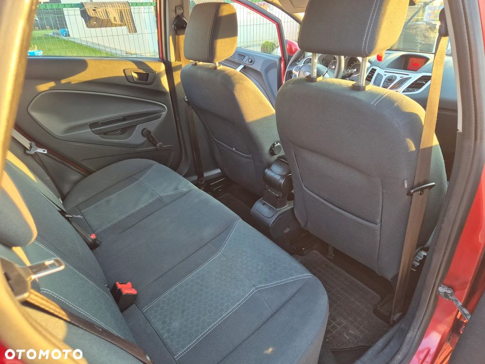 Ford Fiesta - 17