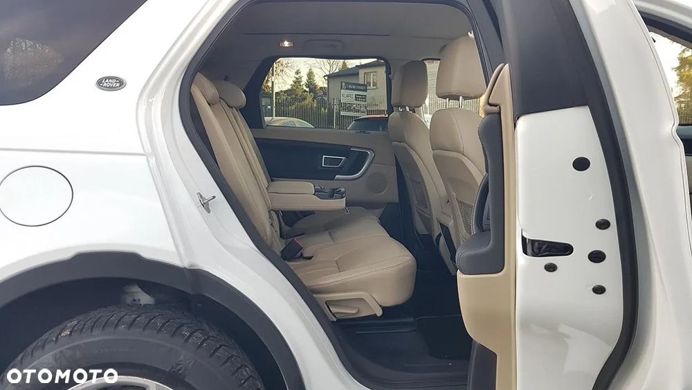 Land Rover Discovery Sport 2.0 TD4 HSE - 29