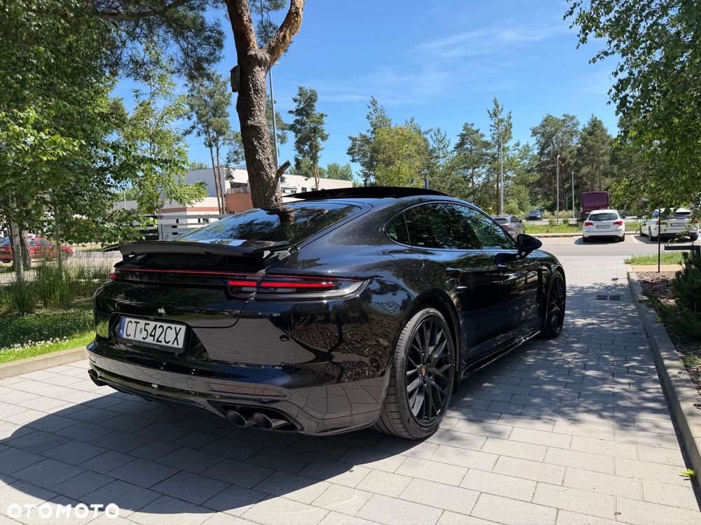 Porsche Panamera 4 E-Hybrid 10 Years Edition - 29