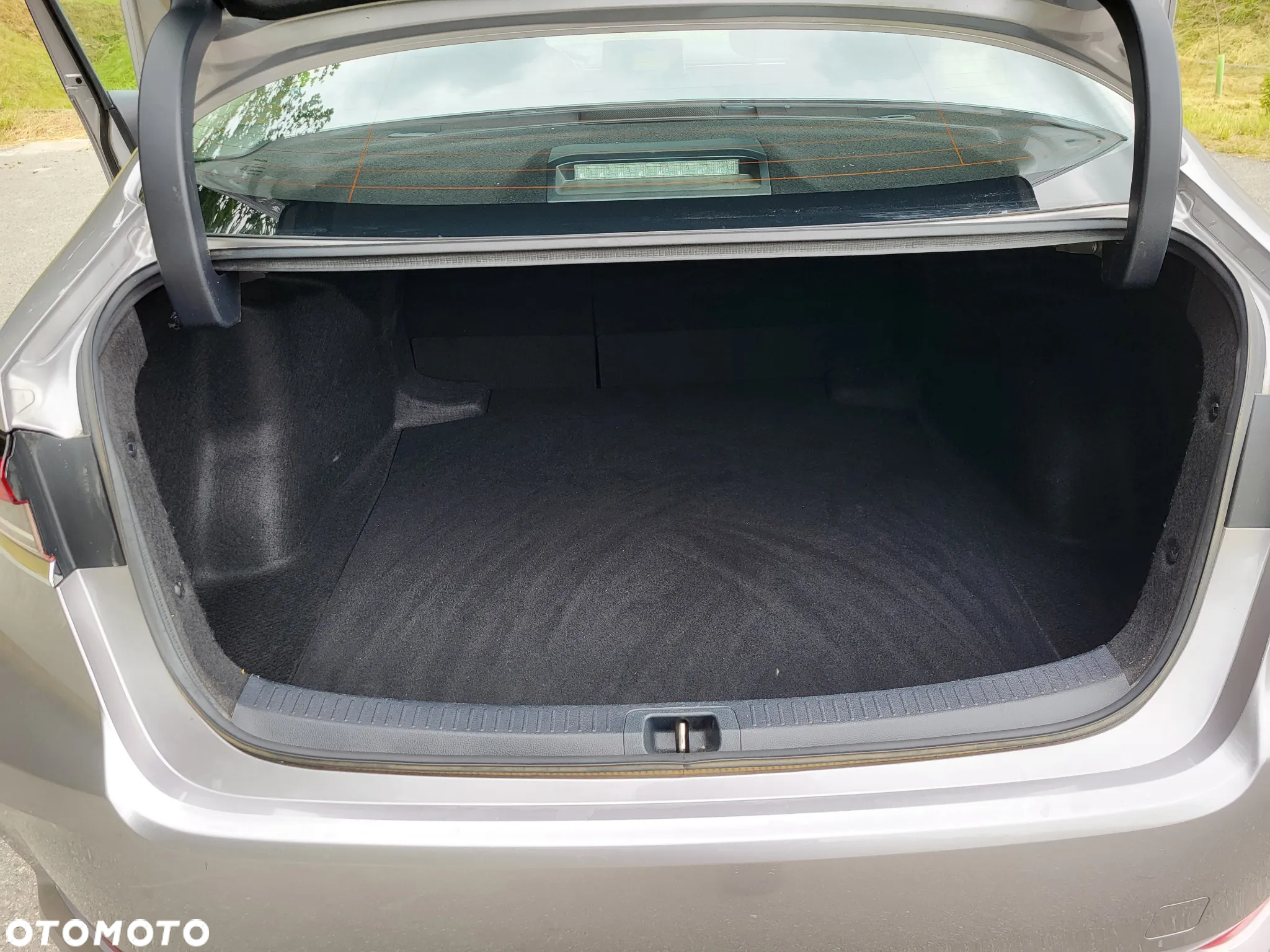 Toyota Corolla 1.8 Hybrid Comfort - 19
