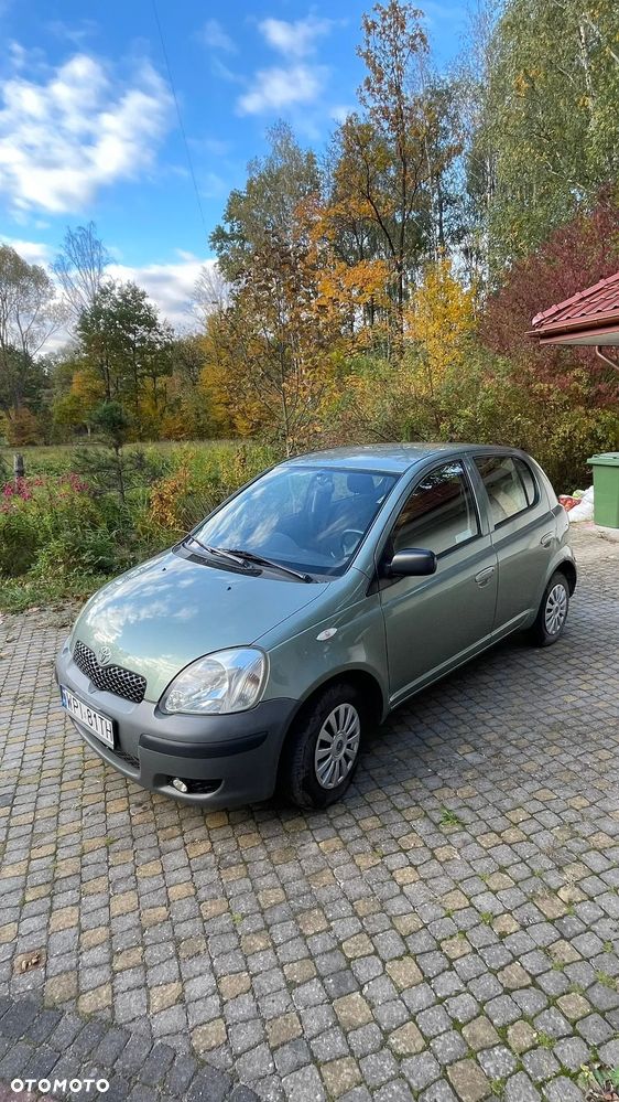 Toyota Yaris 1.0 Base - 3