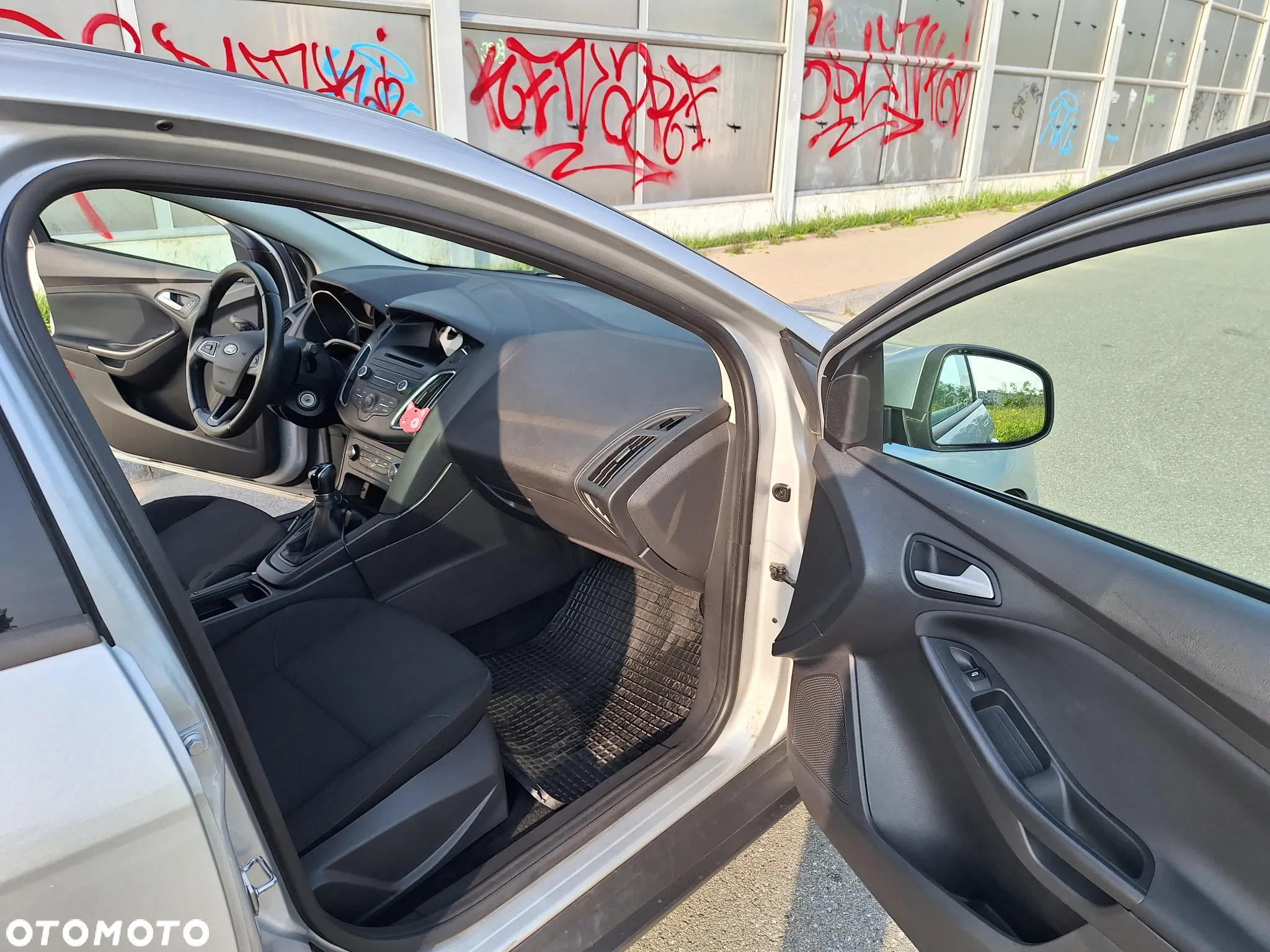Ford Focus 1.6 Trend - 10