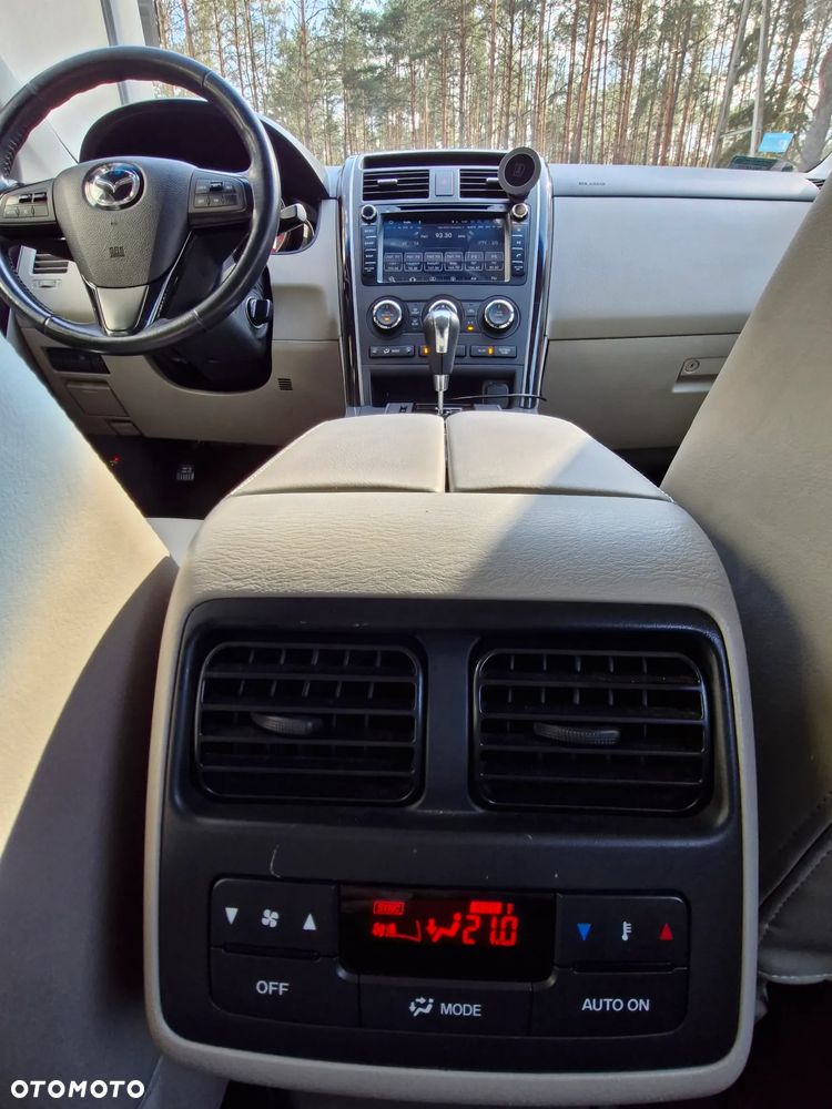 Mazda CX-9 - 16