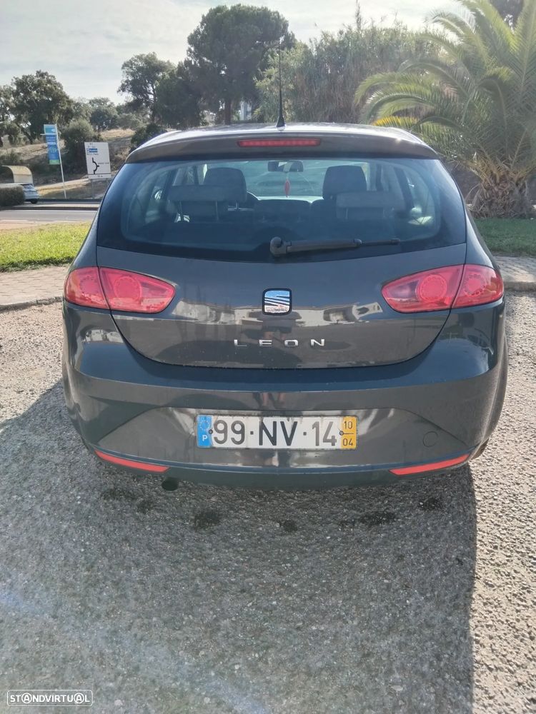 SEAT Leon 1.6 TDI ECOMOTIVE Style - 4