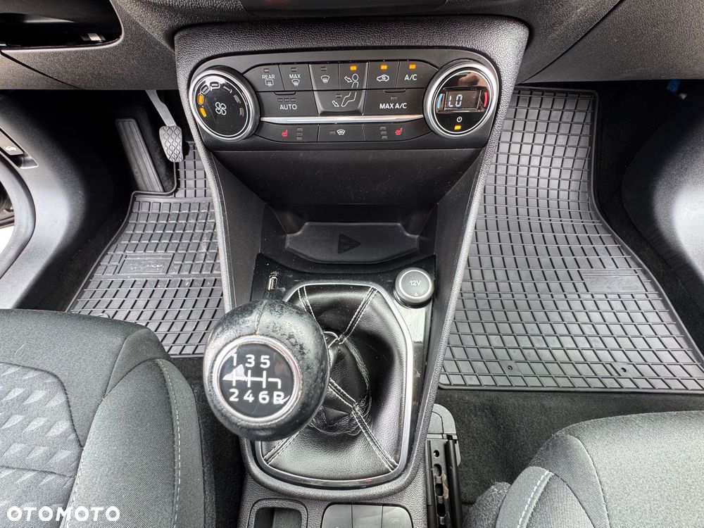 Ford Fiesta 1.0 EcoBoost STart-Stop Titanium - 11