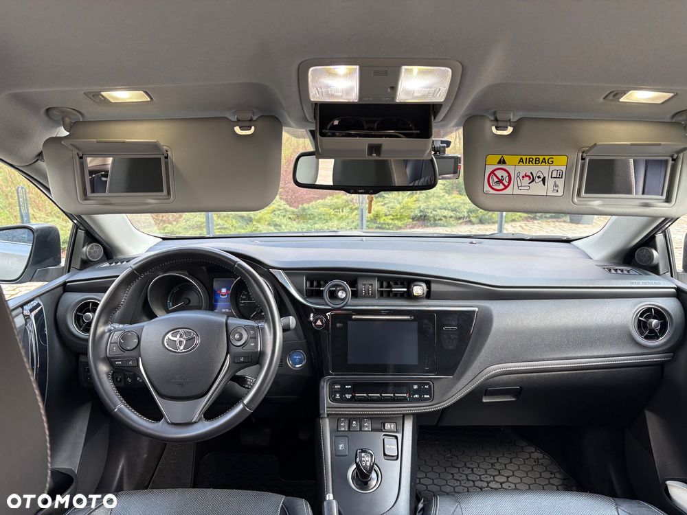 Toyota Auris Hybrid 135 Prestige - 4