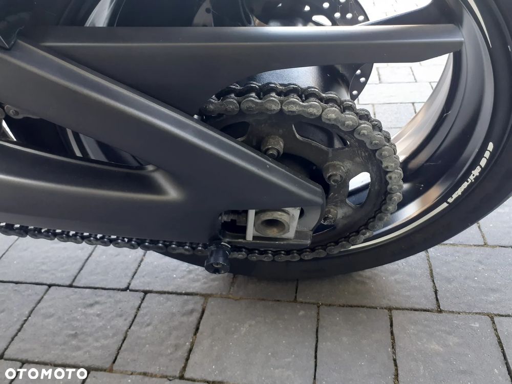 Yamaha FZ - 25