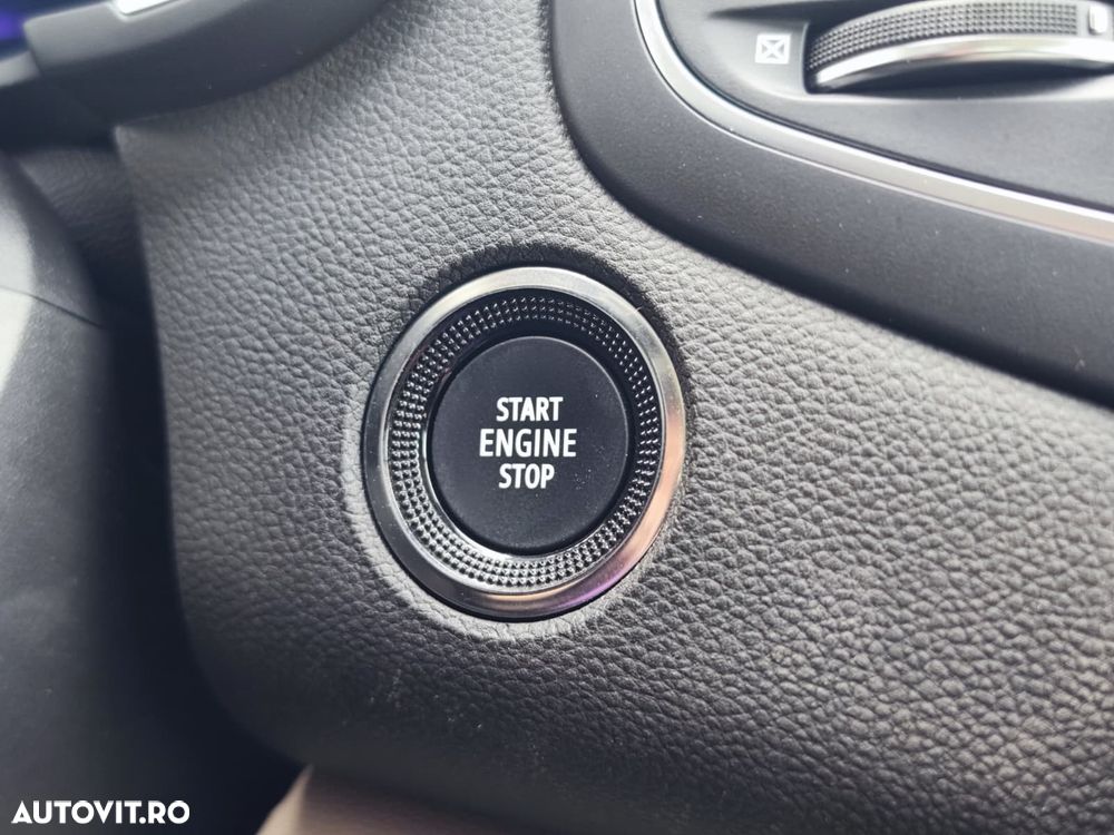 Renault Megane TCe 140 GPF Intens - 30