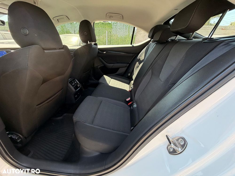 Skoda Octavia 2.0 TDI Style - 21