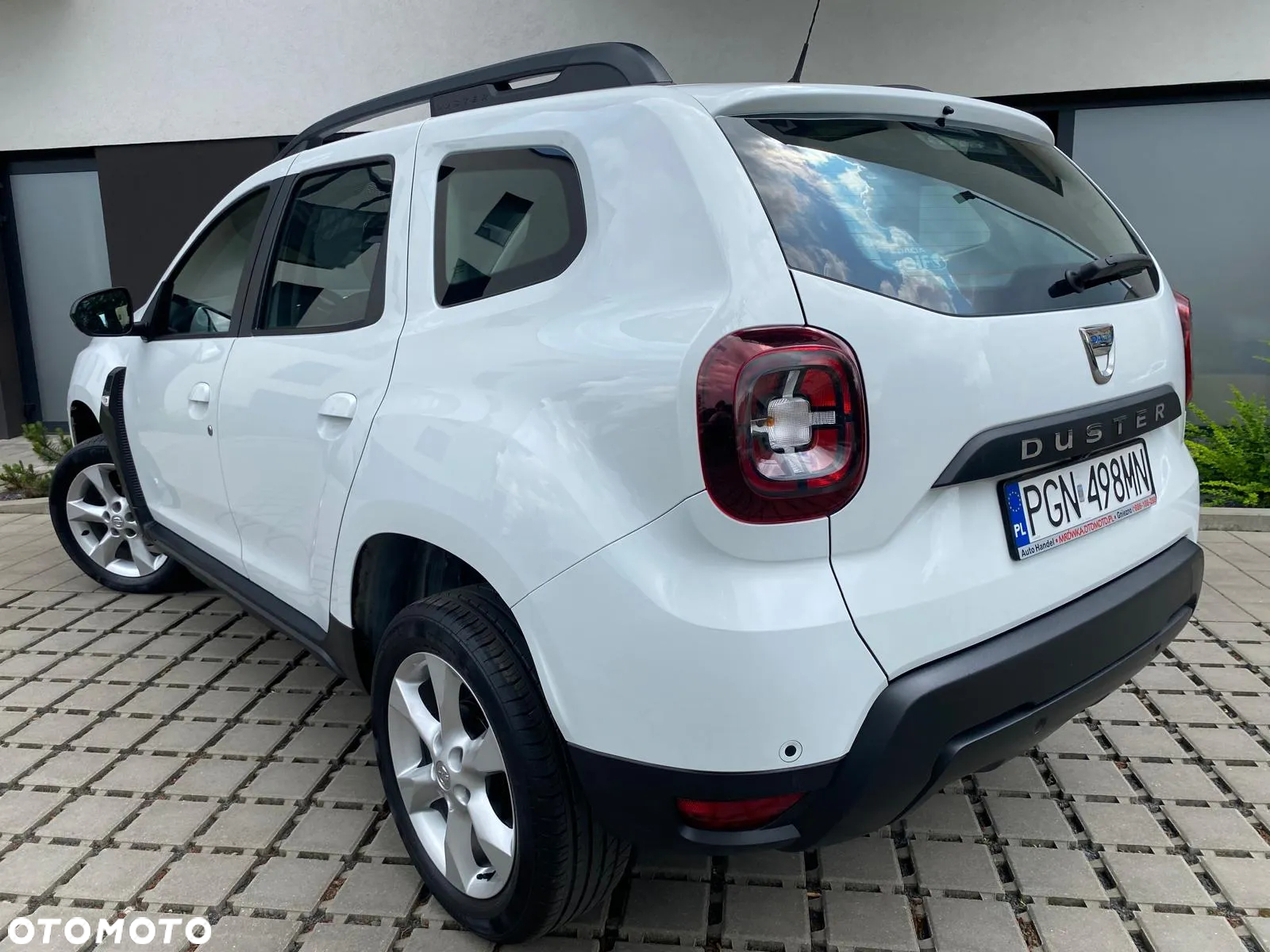 Dacia Duster 1.6 SCe Laureate S&S - 3