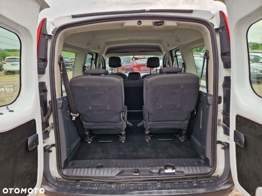 Renault Kangoo dCi 90 FAP Grand - 15