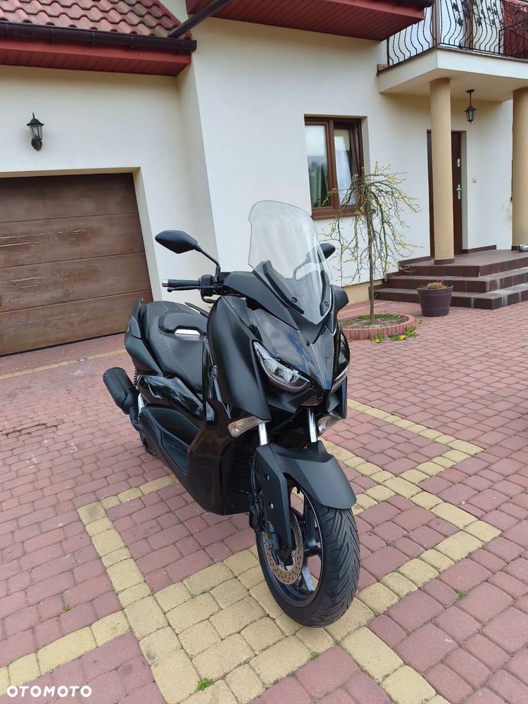 Yamaha X-max - 12