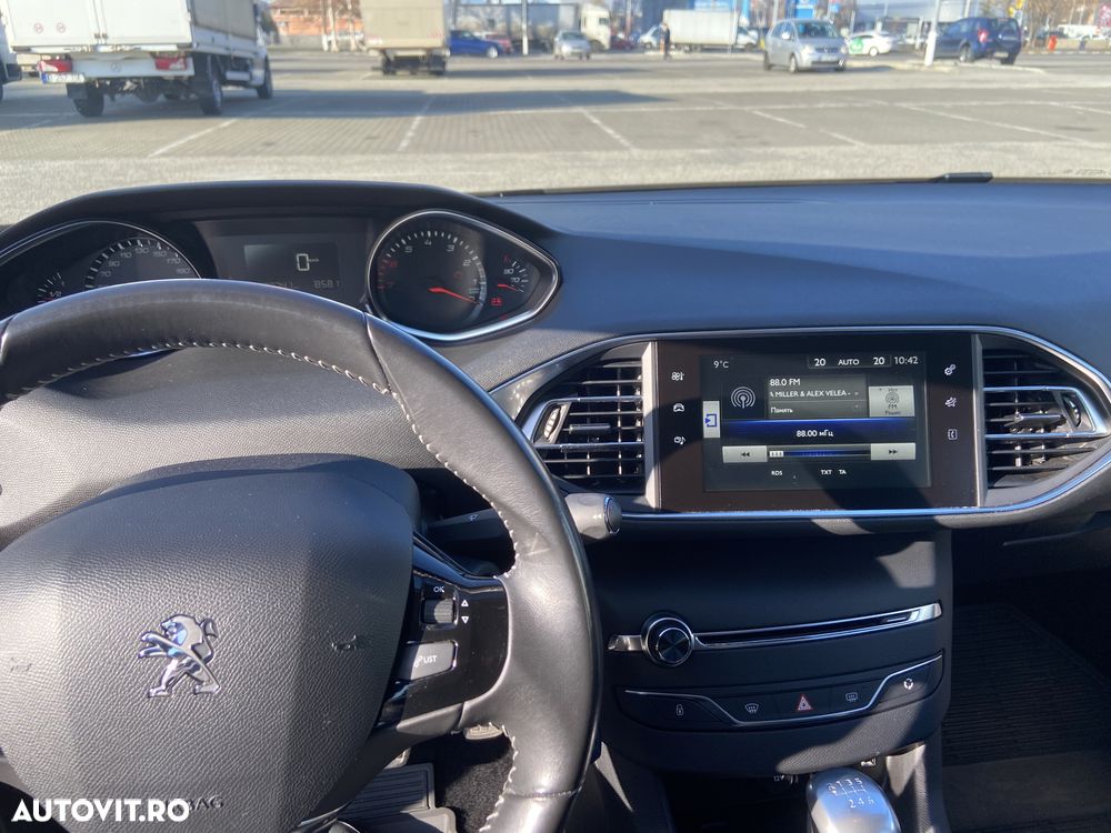 Peugeot 308 125 THP Active - 8