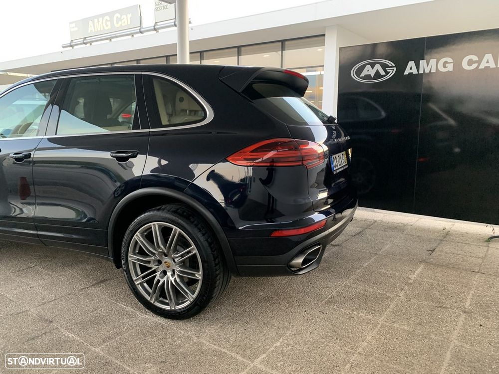 Porsche Cayenne Platinum Edition - 11