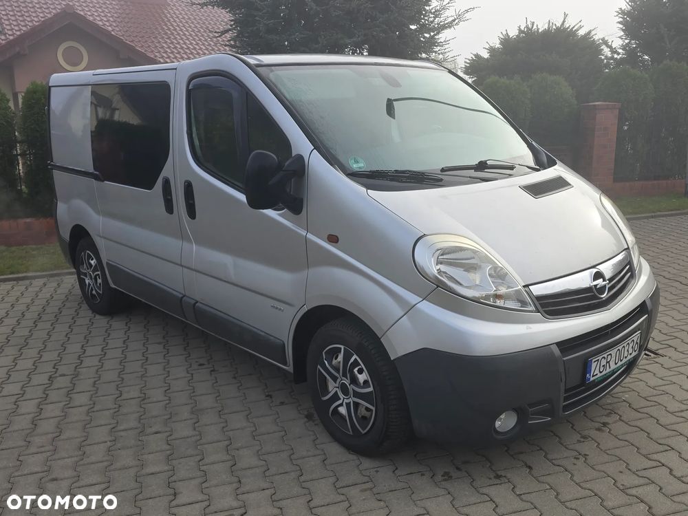 Opel Vivaro - 1