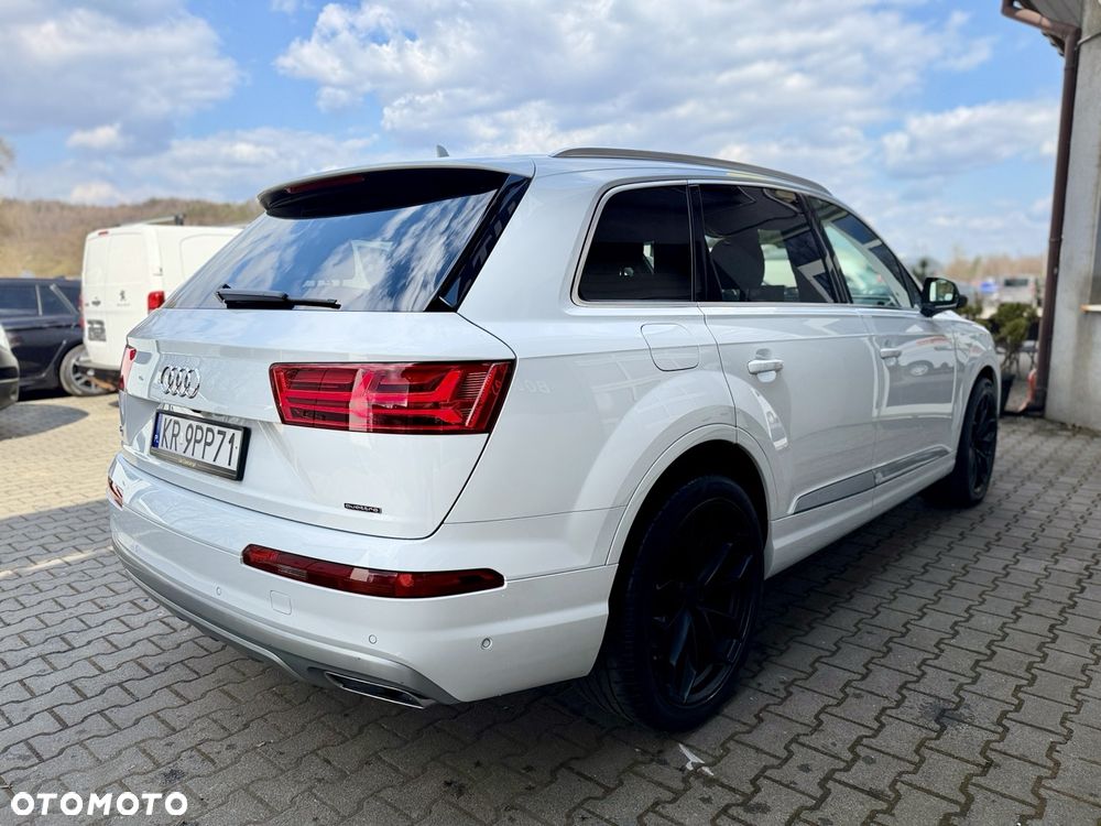 Audi Q7 - 13