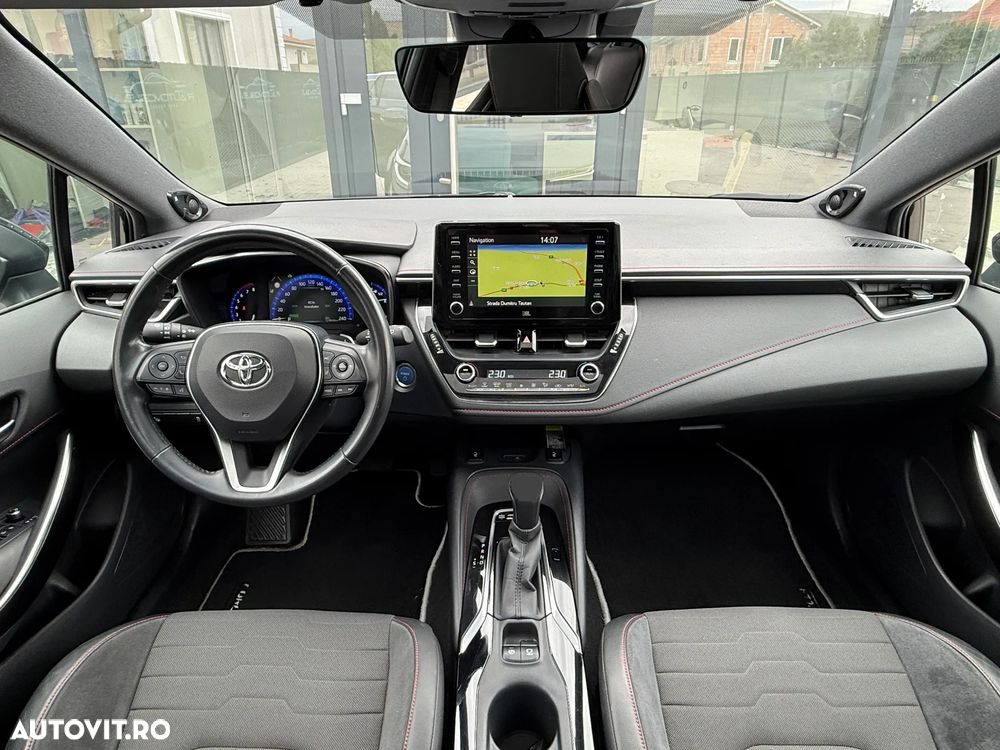Toyota Corolla 2.0 HSD Exclusive Plus GR Sport Bi-Tone - 12
