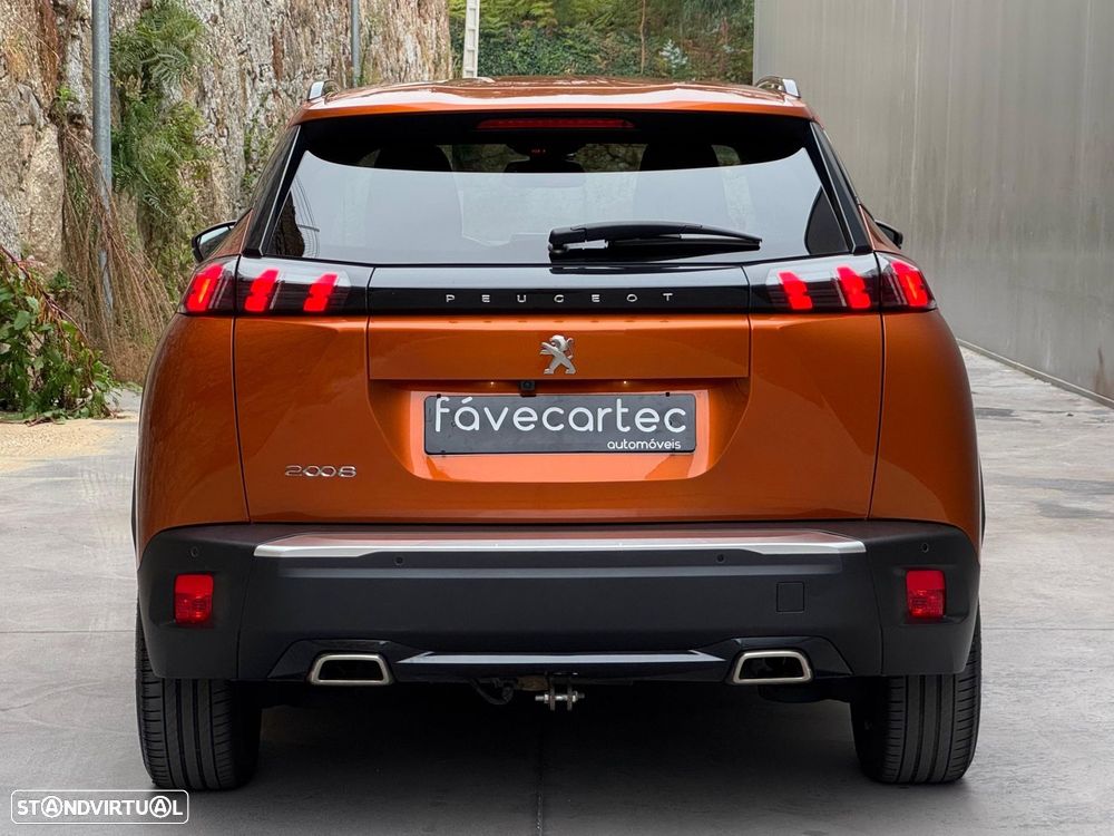 Peugeot 2008 1.2 PureTech Allure - 22