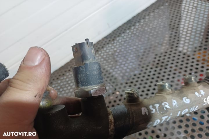 Rampa injectoare 1.7 CDTI 0445214049 Opel Astra G [1998 - 2009] wagon - 3