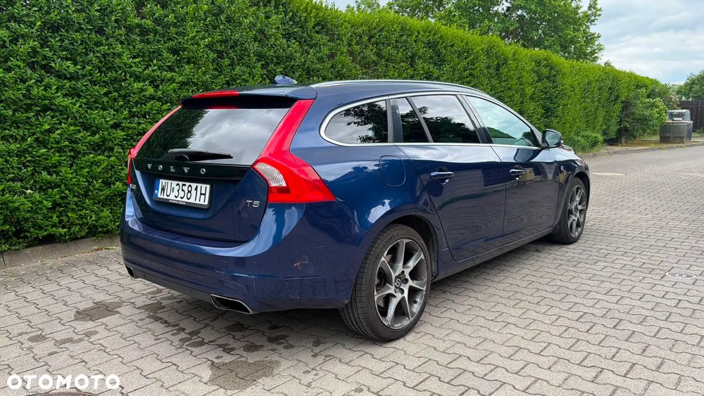 Volvo V60 T5 Drive-E Ocean Race - 11