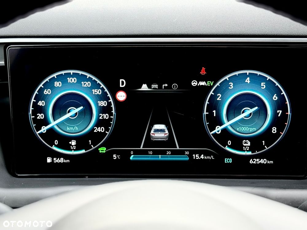 Hyundai Tucson 1.6 T-GDi HEV Executive 2WD - 35