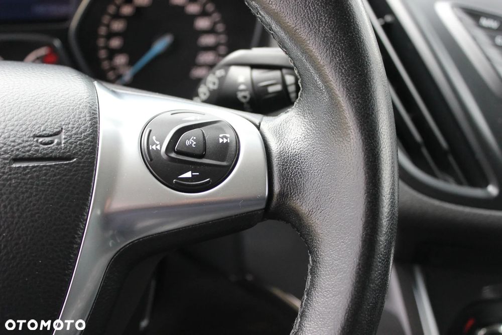 Ford Kuga 2.0 TDCi 4x4 Titanium - 32
