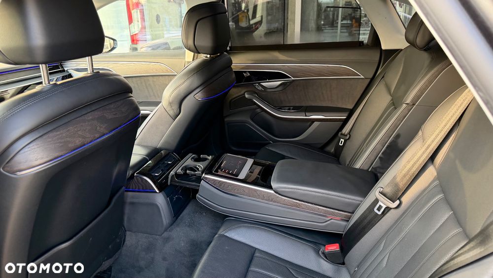 Audi A8 - 17