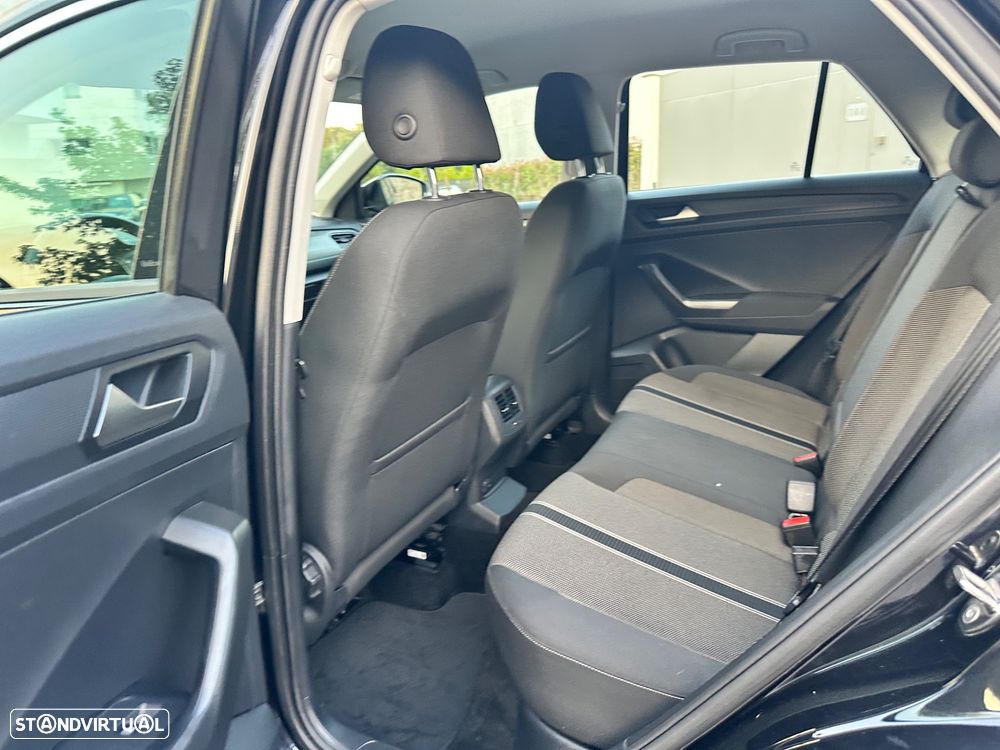 VW T-Roc 1.5 TSI Sport DSG - 27