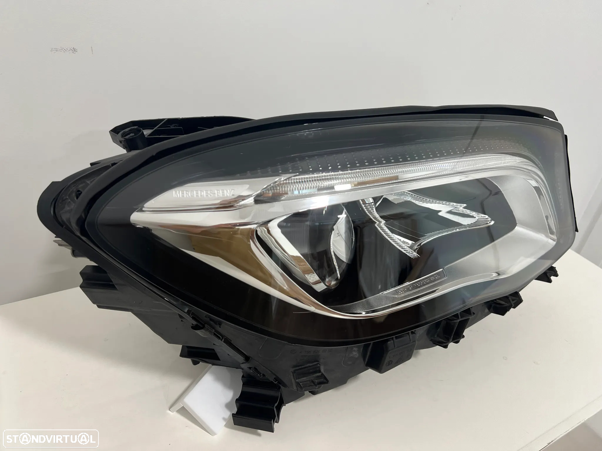 Farol Otica Original Mercedes GLA X156 Led lado Direito - 2