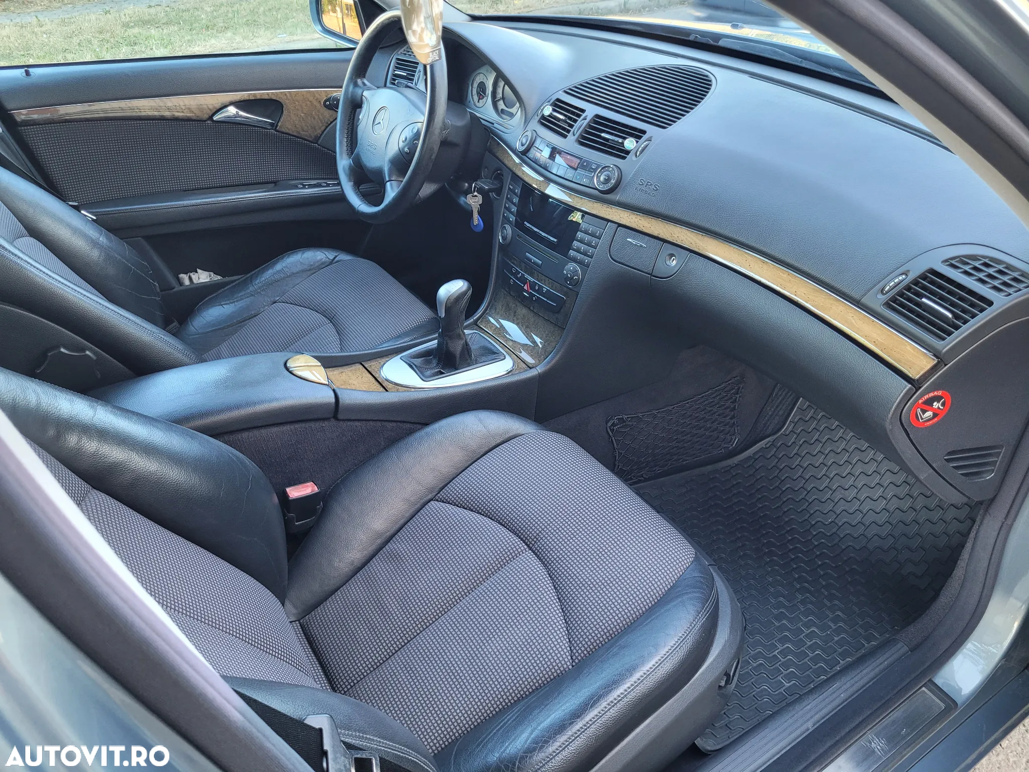 Mercedes-Benz E 220 T CDI Avantgarde - 8