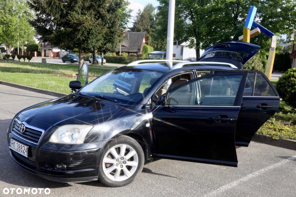 Toyota Avensis - 3