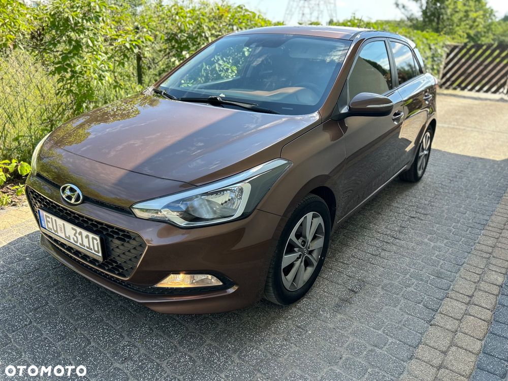 Hyundai i20 blue 1.2 YES Gold - 13