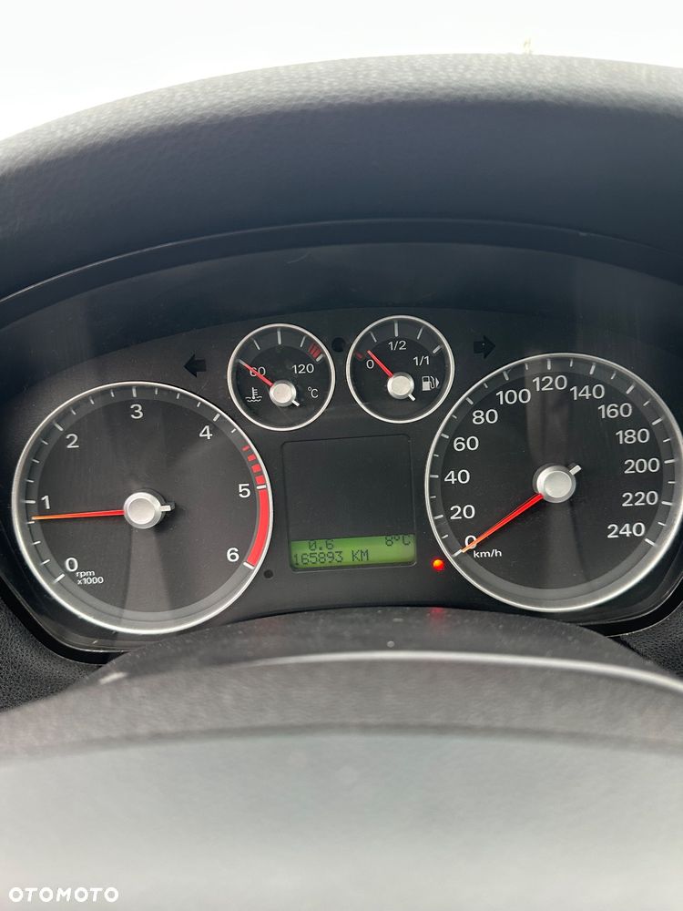 Ford Focus 2.0 TDCi Ghia - 10