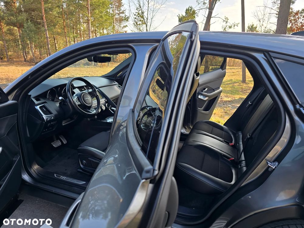 Jaguar E-Pace 2.0 i4D AWD R-Dynamic HSE - 18
