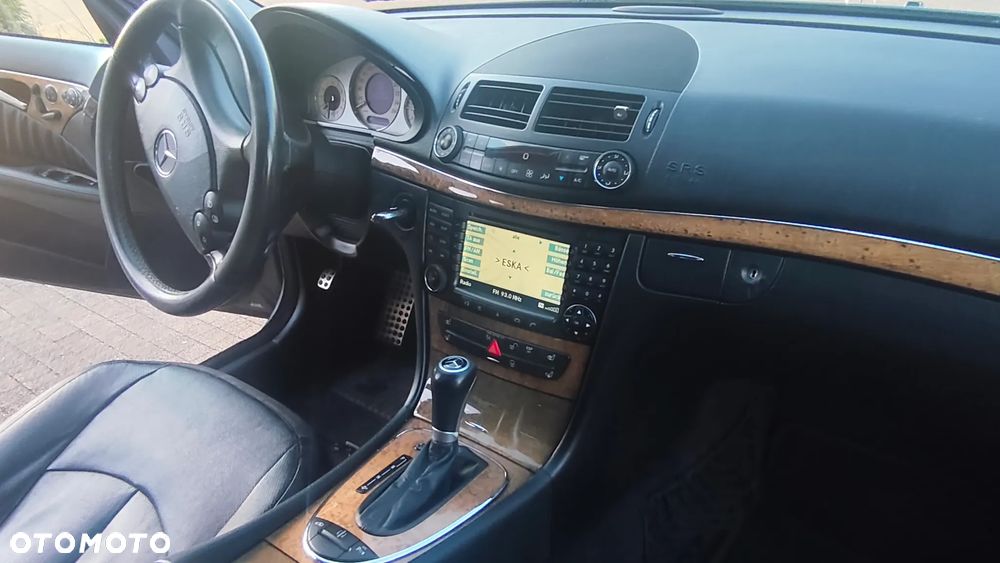 Mercedes-Benz Klasa E 320 CDI 7G-TRONIC Avantgarde BusinessEDITION - 36