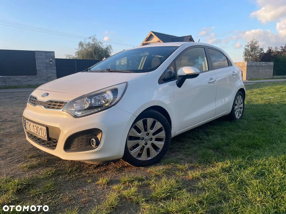 Kia Rio - 22