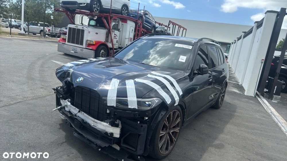 BMW X7 M50i - 20