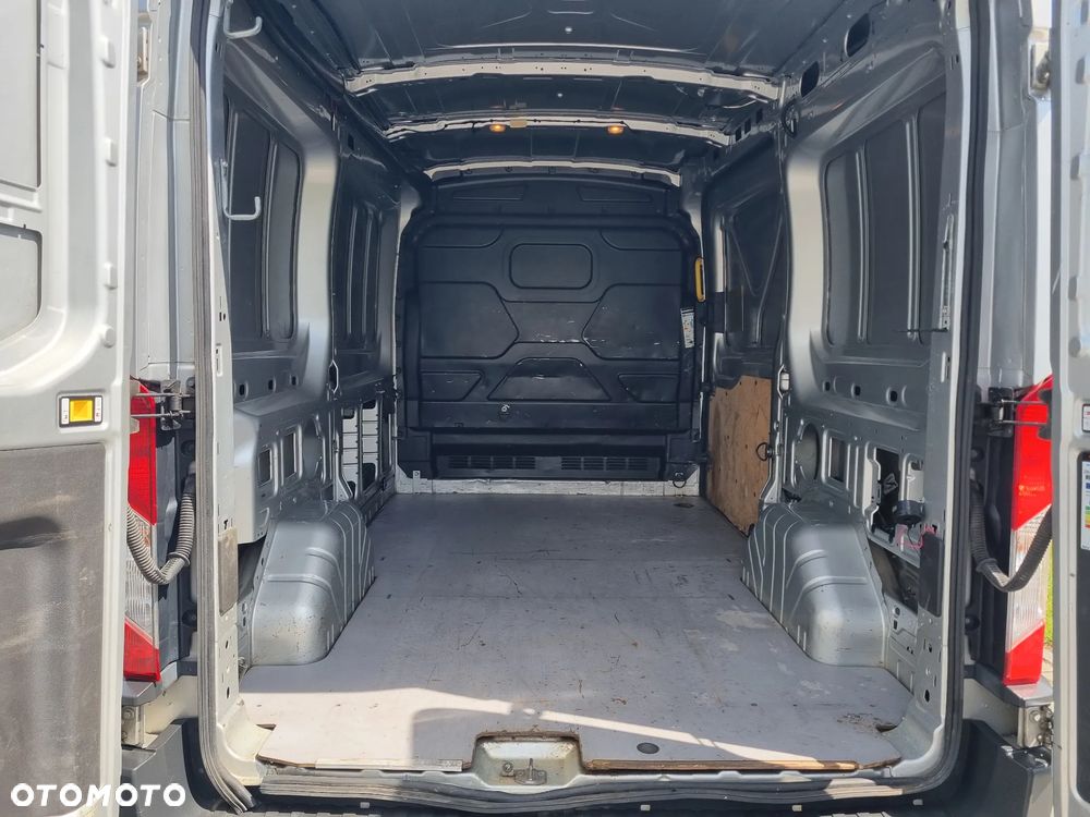 Ford TRANSIT L2H2 - 23