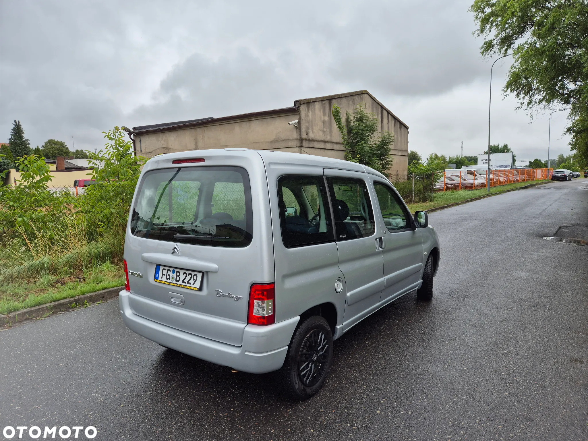 Citroën Berlingo Multispace 1.4i Plus Top-Edition - 4