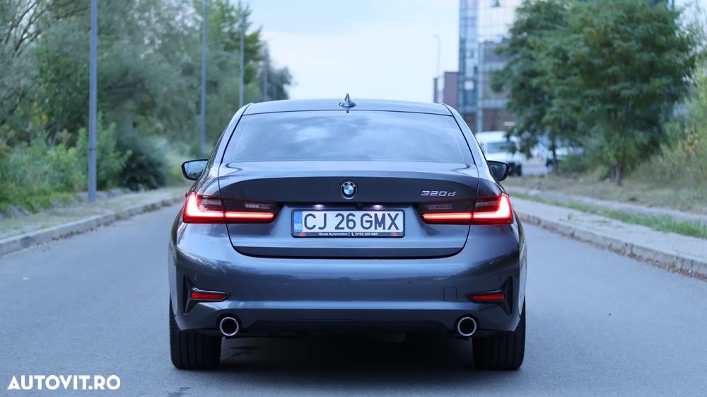 BMW Seria 3 320d Aut. Sport Line - 36