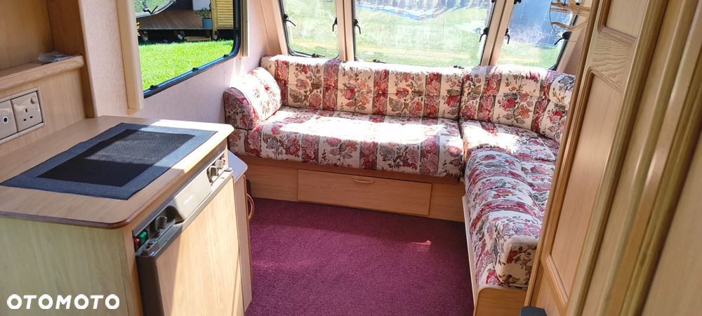 SWIFT Abbey DMC 900 kg  2-3 Osobowa - 14