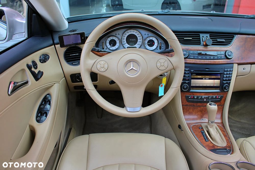 Mercedes-Benz CLS 350 - 19