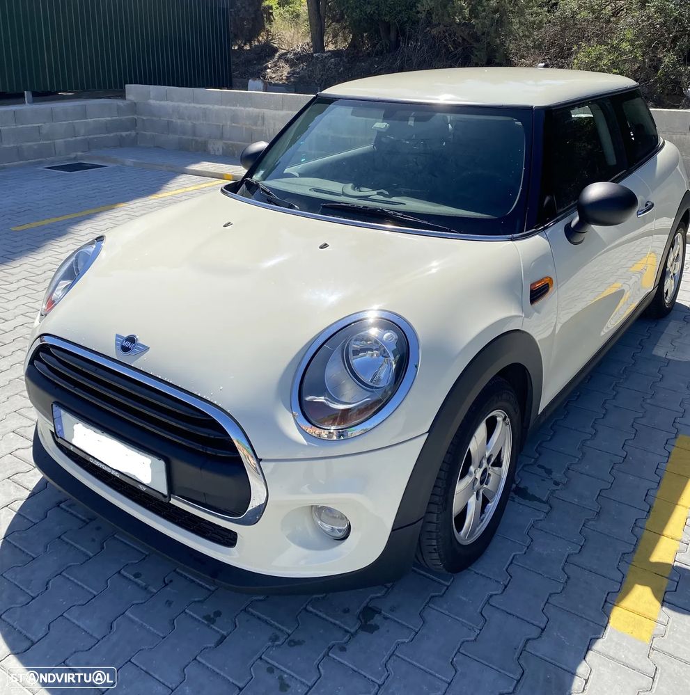 Mini 3 Door 2016 photo 2