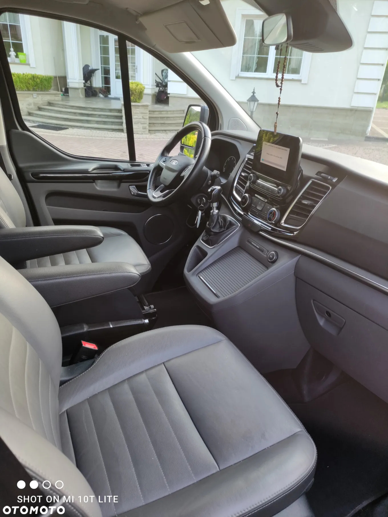 Ford Tourneo Custom 2.0 EcoBlue L1 Titanium - 8