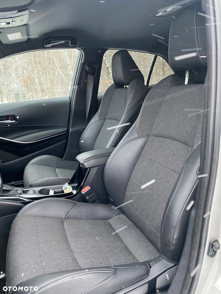 Toyota Corolla 1.8 Hybrid Comfort - 8