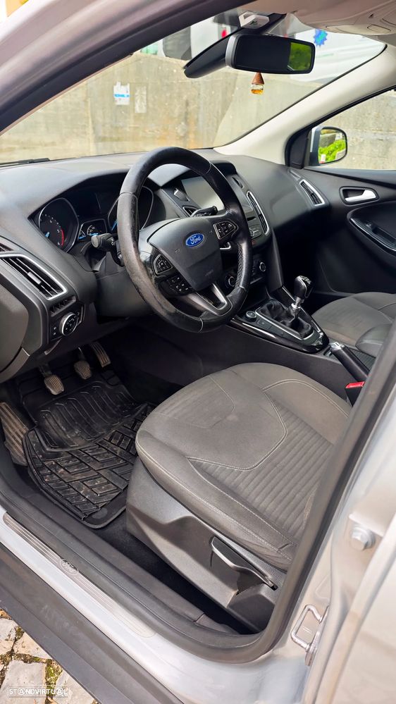 Ford Focus 1.5 TDCi Titanium - 9