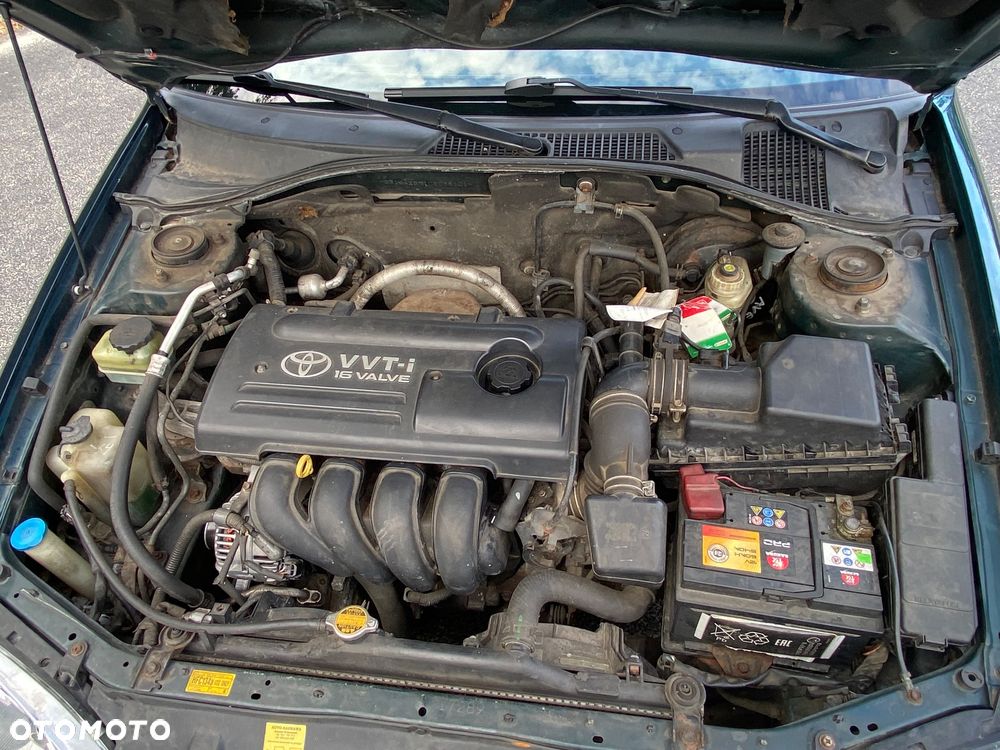 Toyota Avensis Liftback 00-03 - 19